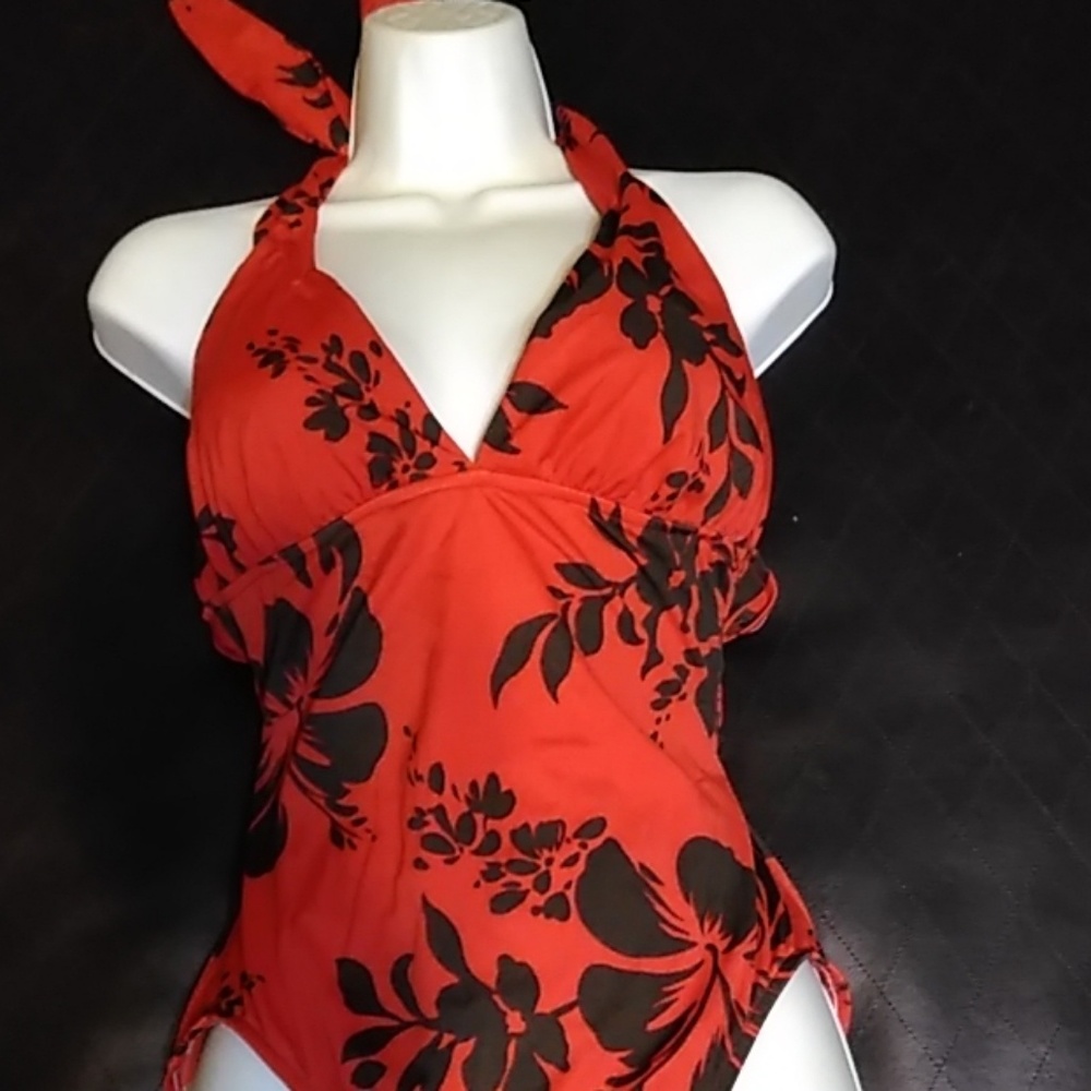 Bathing suit